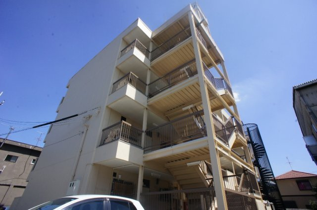 石田マンションの外観