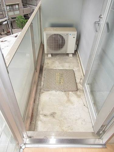 狛江市和泉本町１丁目の賃貸マンションのバルコニー|バルコニー