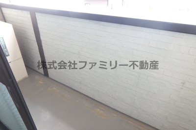 【バルコニー】 | グレースコート24MK-E | バルコニーからの眺めを楽しみながら食事をしませんか