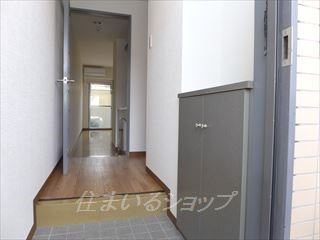 広島市安佐北区口田４丁目の賃貸マンションの玄関