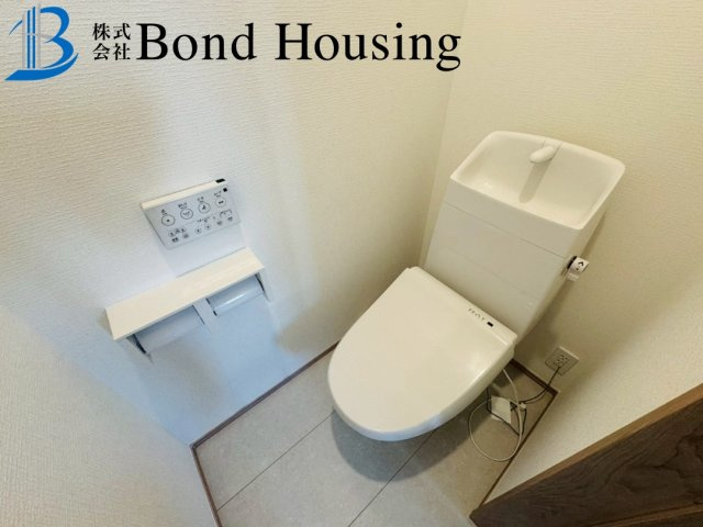 山電東二見徒歩10分　駐車２台　魚住町西岡 A号地 新築戸建のトイレ