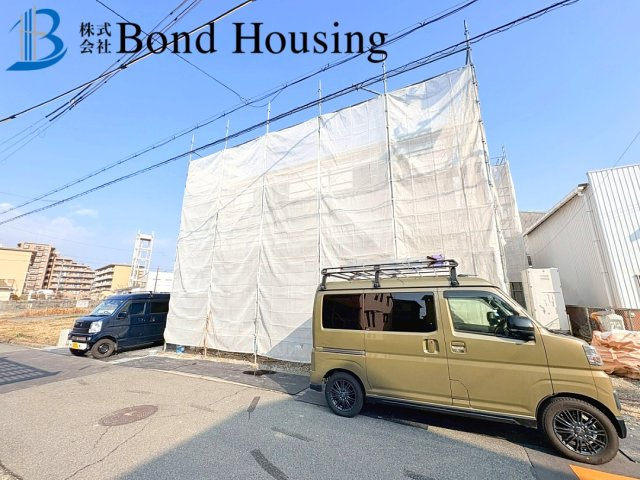 ファミリークローク付　駐車２台　魚住町西岡 　E号地 新築戸建の駐車場