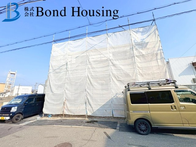 ファミリークローク付　駐車２台　魚住町西岡 　E号地 新築戸建の駐車場