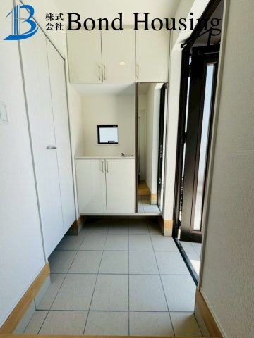WIC付　駐車２台　魚住町西岡 　D号地 新築戸建の玄関