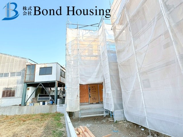 パントリー付　駐車２台　魚住町西岡 C号地 新築戸建の前面道路含む現地写真