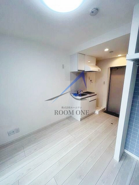 Ｇｌａｎｚ栄町の居間・リビング|洋室のお部屋です。