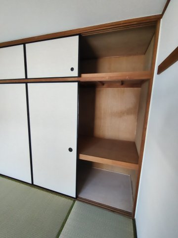 ロイヤルストークの収納