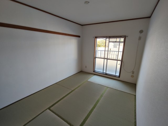 ロイヤルストークの和室|和室　ベランダ側