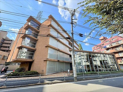 ハウス・エプタ