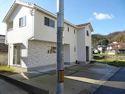 広島市安佐北区三入２丁目　中古一戸建て(全2棟)の外観