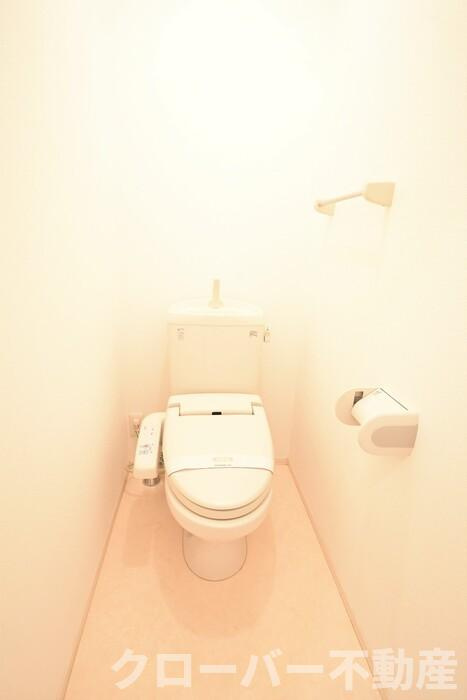 サンハイツ大麻Ｂのトイレ|温水洗浄暖房便座