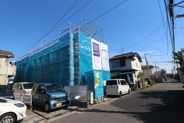 【GRAFARE　ZEH水準仕様】小平小川町８期の外観|家族との会話も弾む対面式キッチン♪