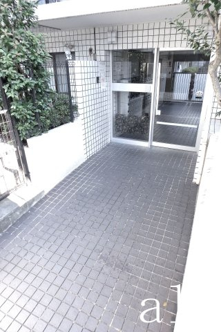 トップ早稲田のエントランス