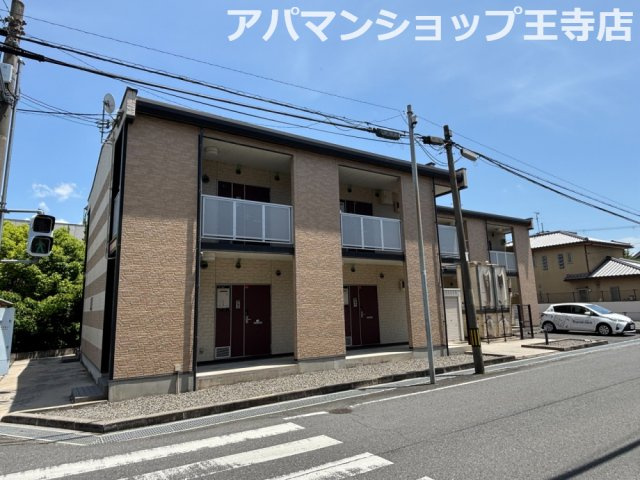 レオパレスカーサ