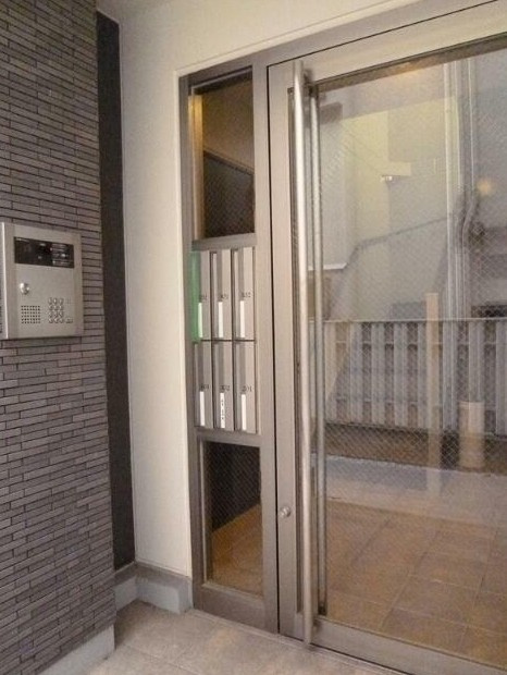 【エントランス】