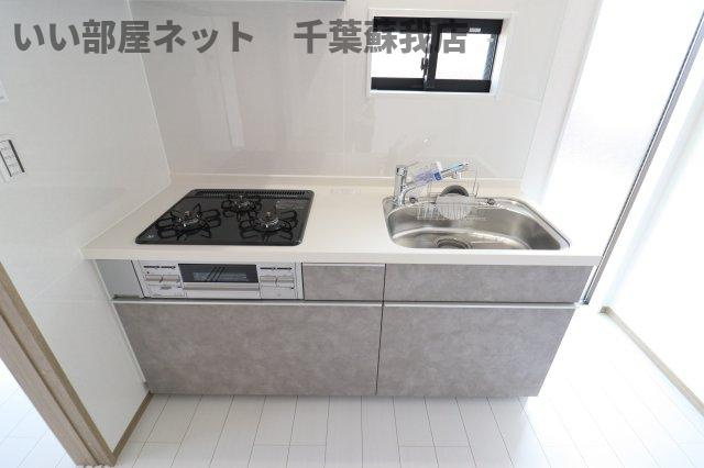 ナリトモ仁戸名Ｅのキッチン|使いやすいキッチンです