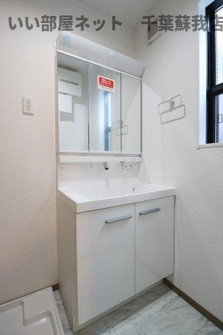 ナリトモ仁戸名Ｅの独立洗面台|使いやすい独立洗面台です