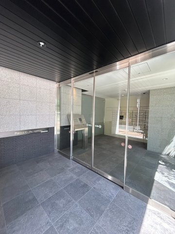 【エントランス】