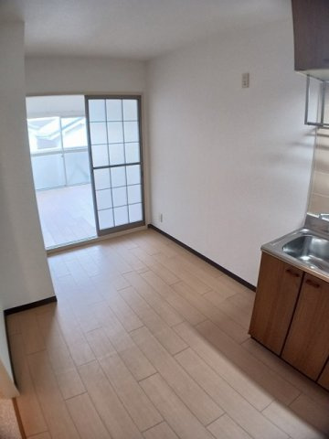 フレグランス高取山の居間・リビング