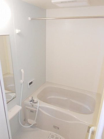 アレーズＡの浴室