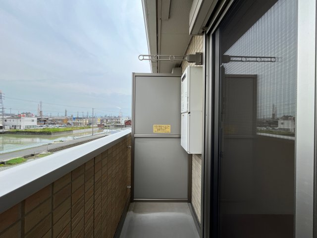 アーバンハイツ川田のバルコニー