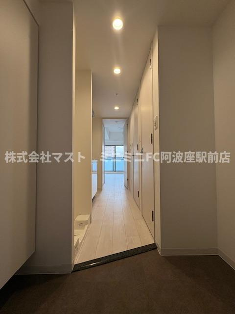 ソルテラスOSAKA弁天町クレアストのロビー