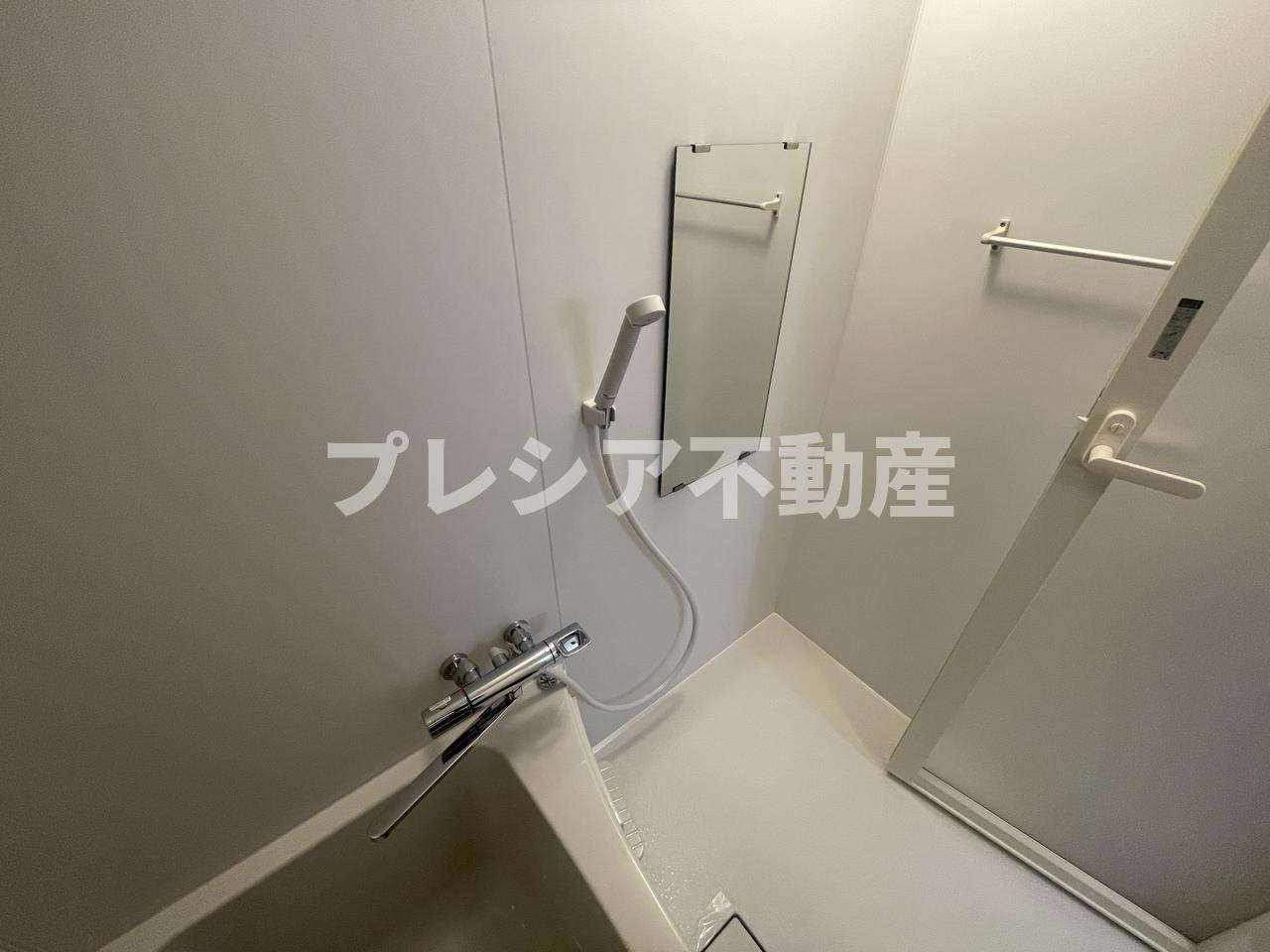 ロワール甲子園の浴室