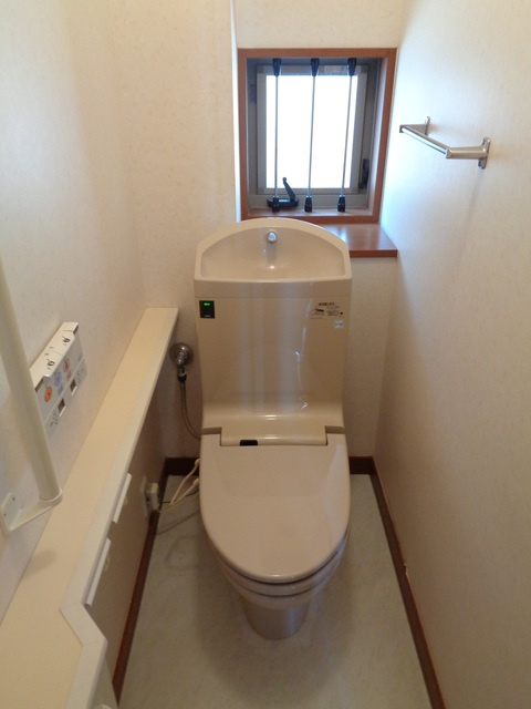 野庭町ヘーベルハウスのトイレ|ウォシュレット完備のトイレ