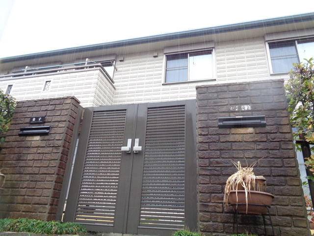 野庭町ヘーベルハウスのエントランス