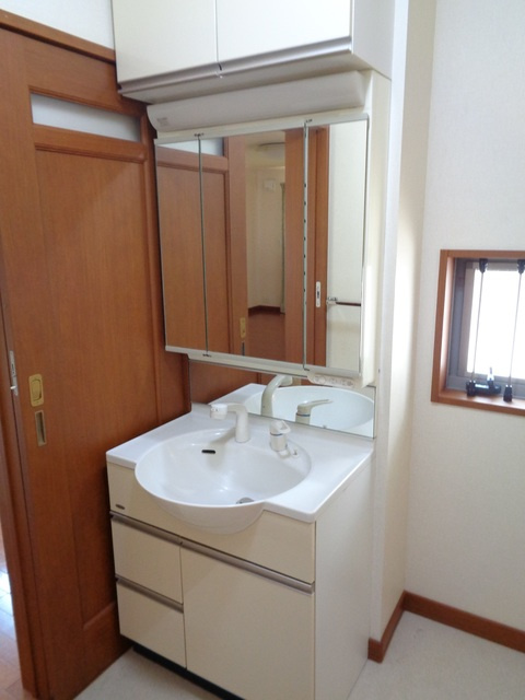 野庭町ヘーベルハウスの洗面所|忙し朝に嬉しいシャンプードレッサー