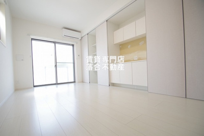 【居間・リビング】 | リブリ・ウェスタ橋本 | とても綺麗なお部屋♪