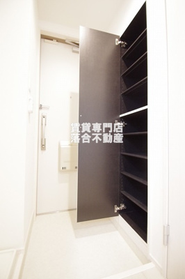 【収納】 | リブリ・ウェスタ橋本 | たっぷり入るシューズ収納♪