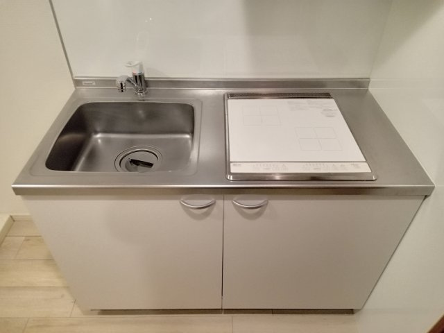 川崎市多摩区西生田５丁目のアパートのキッチン