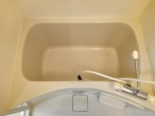 川崎市多摩区西生田５丁目のアパートの浴室