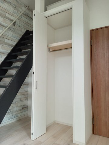 川崎市多摩区西生田５丁目のアパートの収納