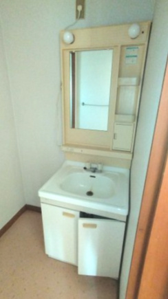 ６６２７６　岐阜市近島店舗付きアパートの独立洗面台