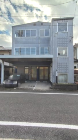 ６６２７６　岐阜市近島店舗付きアパートの外観