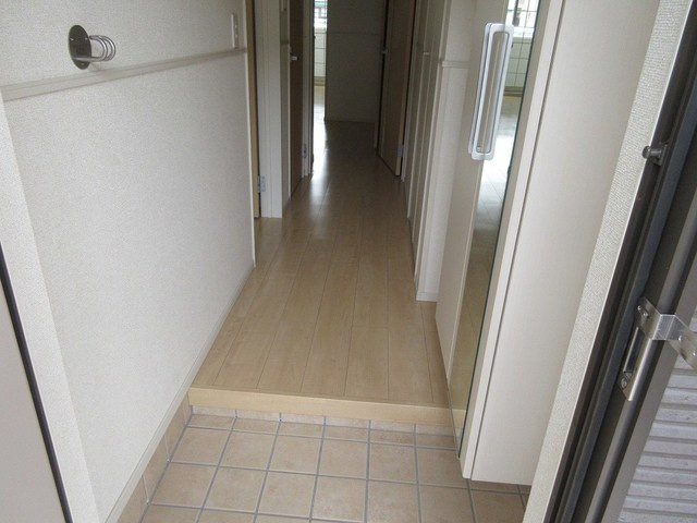 サンコート南新町の玄関