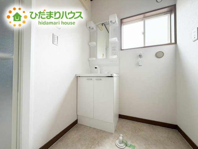 いわき市泉ケ丘３丁目　中古戸建の独立洗面台