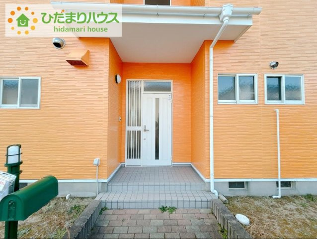 いわき市泉ケ丘３丁目　中古戸建の玄関