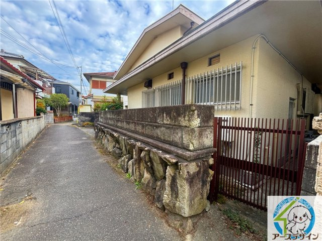 【アースデザイン】二見町西二見戸建て　収益利用に◎　再建築不可の前面道路含む現地写真