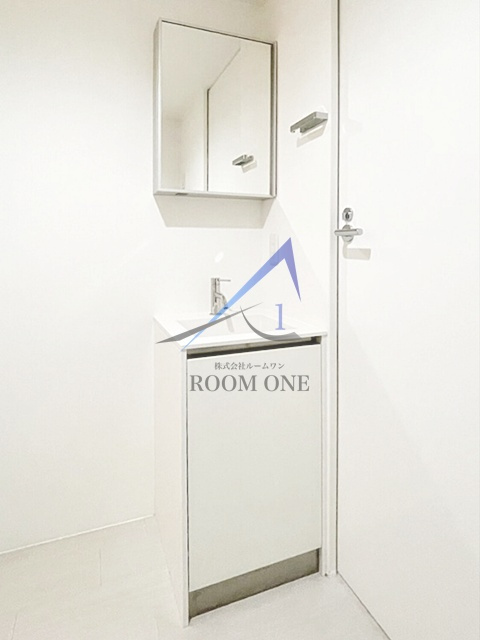 レガーロ矢口渡の洗面所|独立洗面台です。