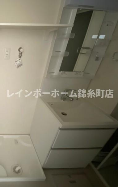 AISIO小岩の独立洗面台