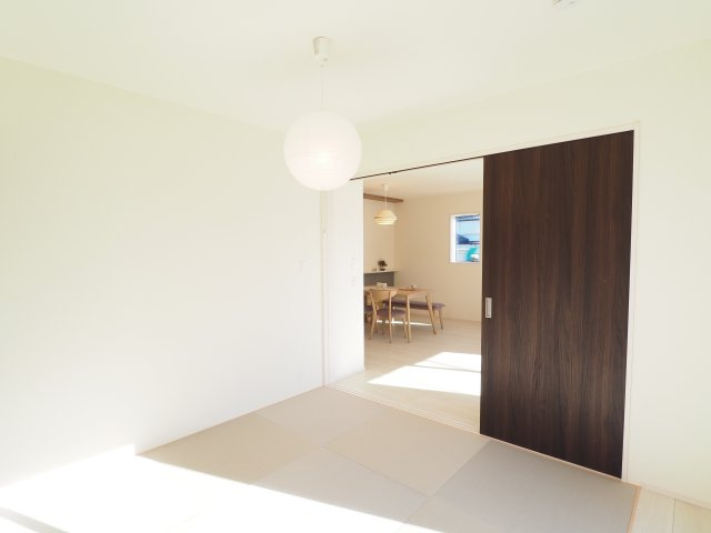 【和室】 | Blooming　Garden　笹木野北寺畑　１号棟 | ★内覧予約で新米4kg★