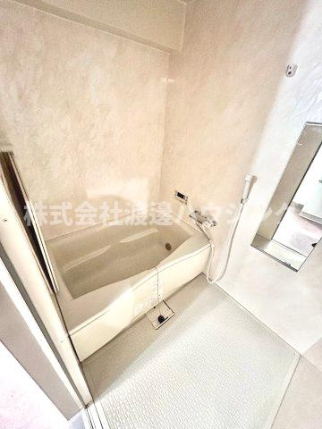 ユカミハイツ江坂の浴室