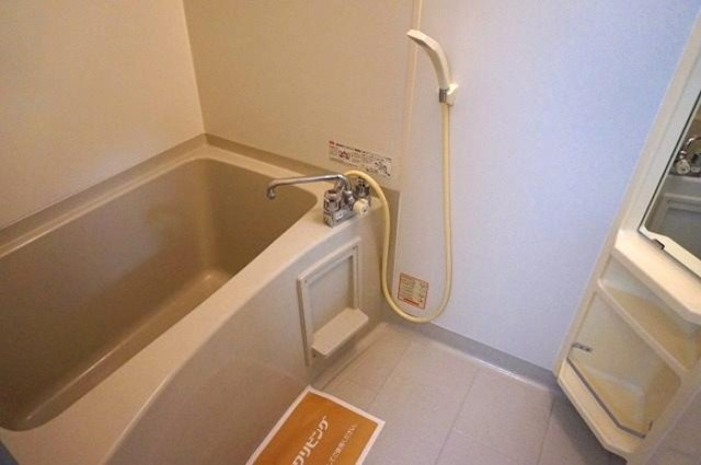 エスポワールＹⅢの浴室