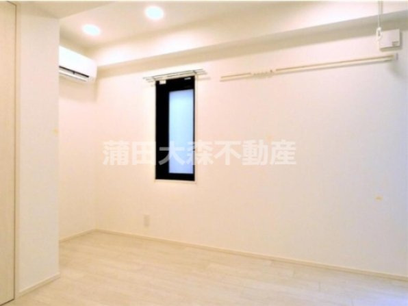 THE ROOM'S ザルームス大森町駅前の居間・リビング