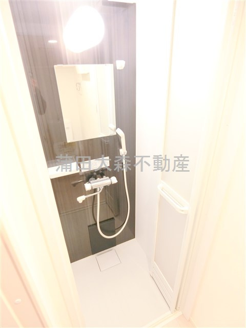 THE ROOM'S ザルームス大森町駅前のシャワールーム|浴室乾燥機付きのシャワールーム