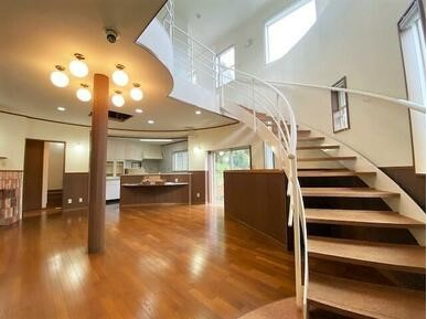 【居間・リビング】 | 宇佐美みのりの村　戸建