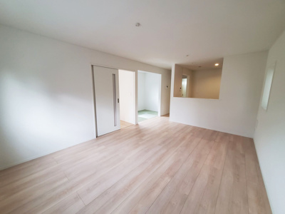 【内観：施工例】 | 亀岡　大井町小金岐一丁目　新築一戸建 | 同社施工例